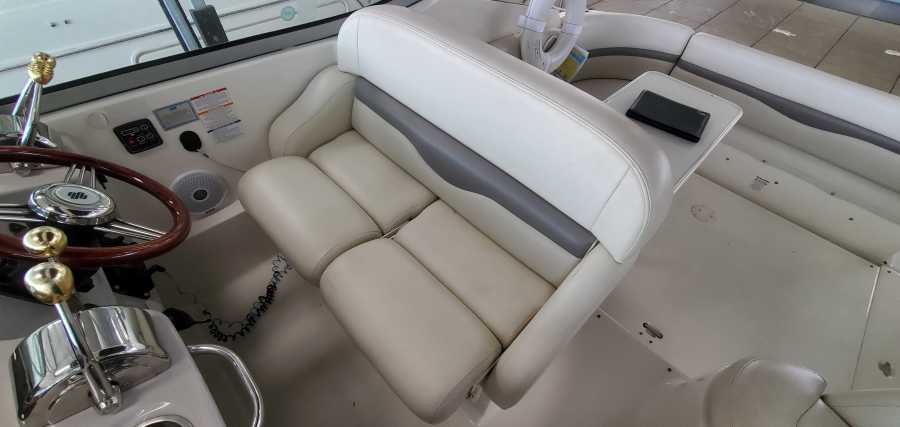 25 Helm Seating