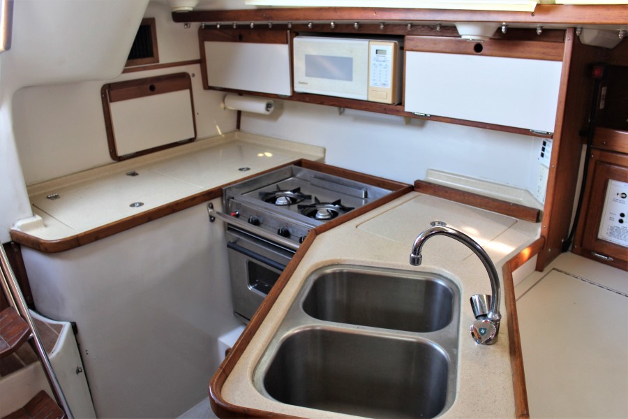 1994 Catalina 320