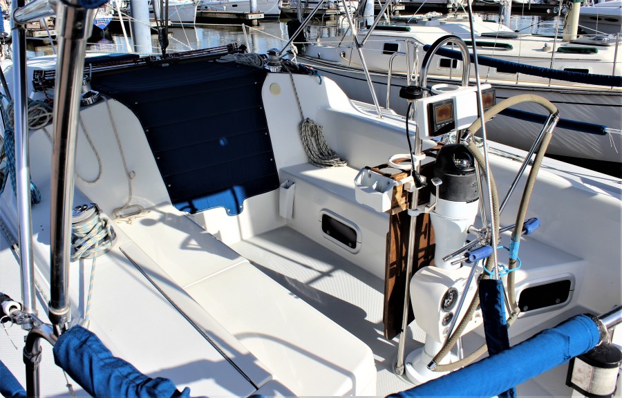 1994 Catalina 320
