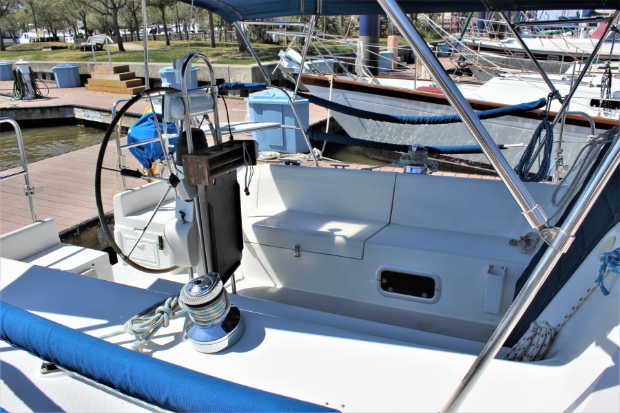 1994 Catalina 320
