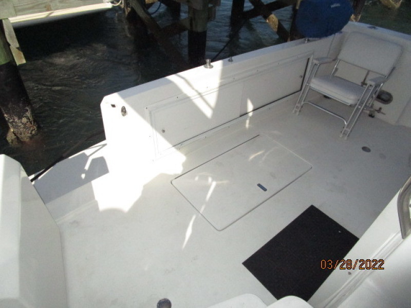 44' Navigator aftdeck