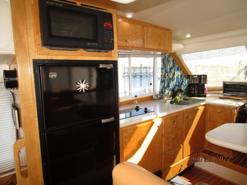 44' Navigator galley1