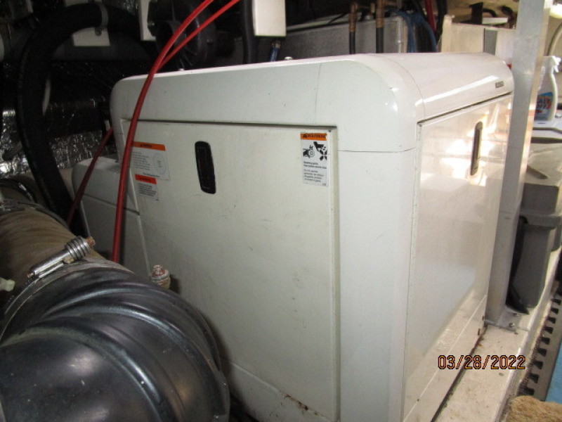 44' Navigator generator sound box