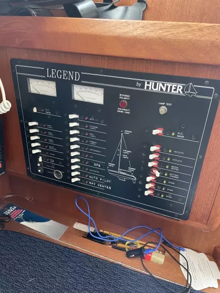 1993 Hunter Legend 35.5
