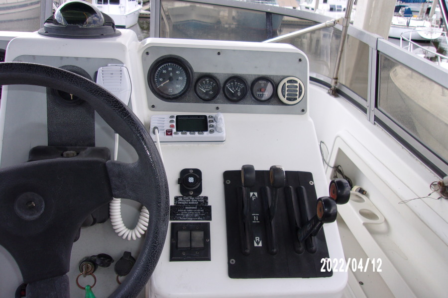 1995 Carver 310 Santego