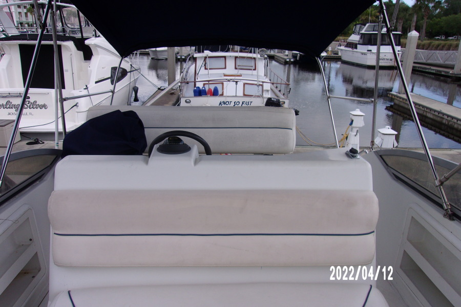 1995 Carver 310 Santego