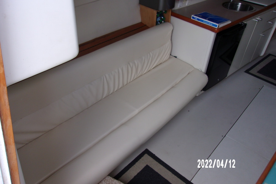 1995 Carver 310 Santego