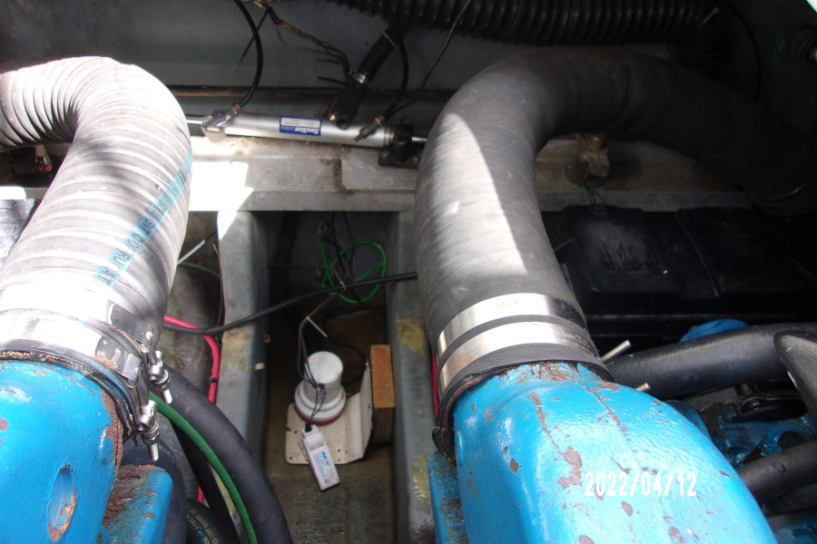 1995 Carver 310 Santego