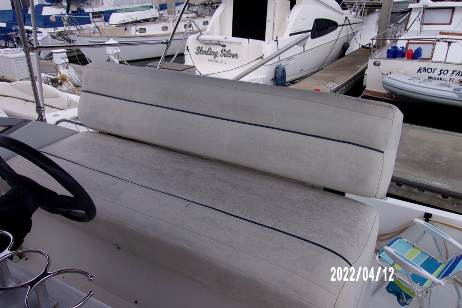 1995 Carver 310 Santego
