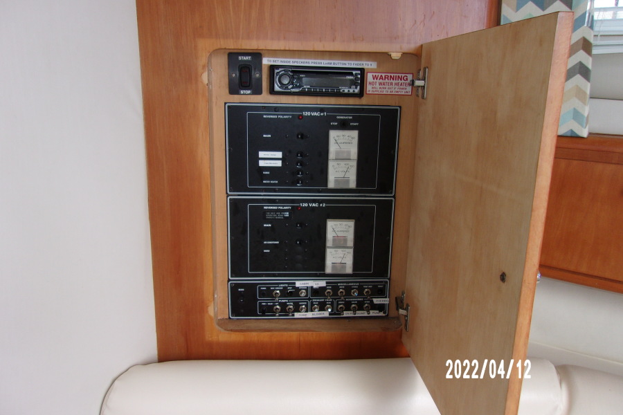 1995 Carver 310 Santego