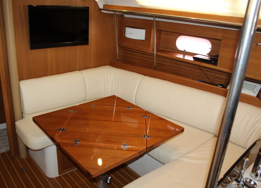 2012 Catalina 355