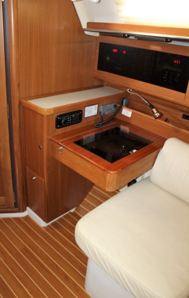2012 Catalina 355