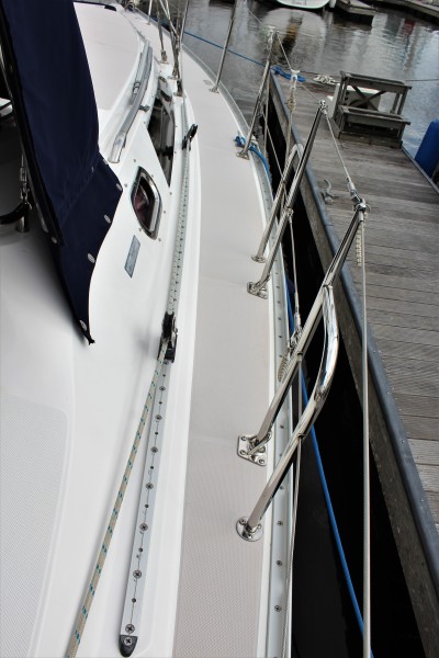 2012 Catalina 355