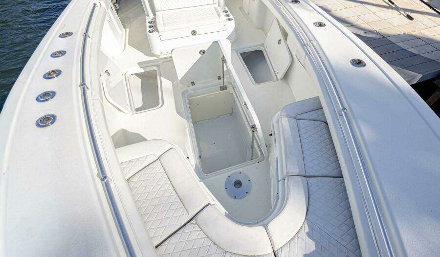 Done Deal 32ft Yellowfin Yacht For Sale