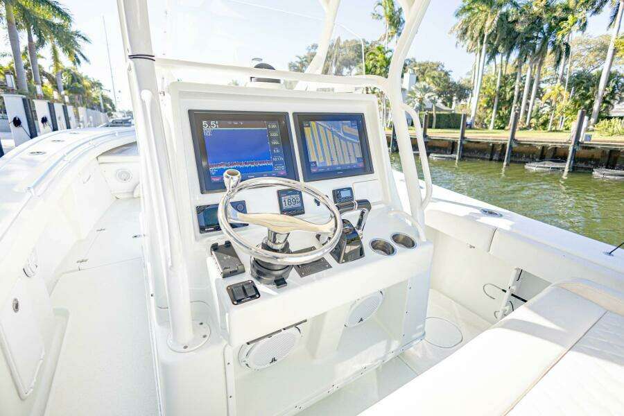 Done Deal 32ft Yellowfin Yacht For Sale