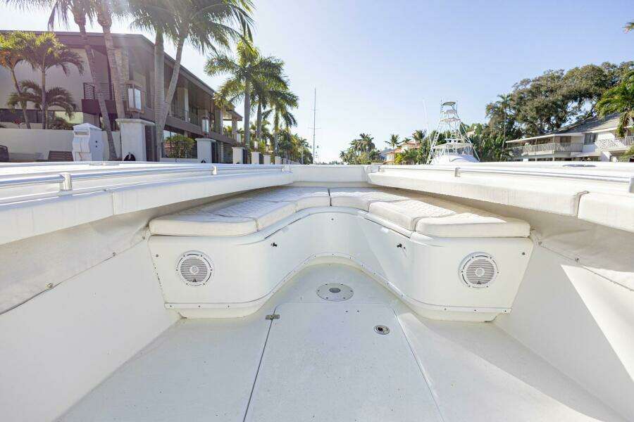 Done Deal 32ft Yellowfin Yacht For Sale