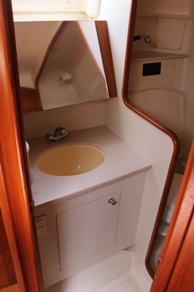 2004 Hunter 420