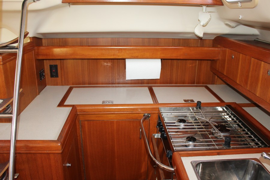 2004 Hunter 420