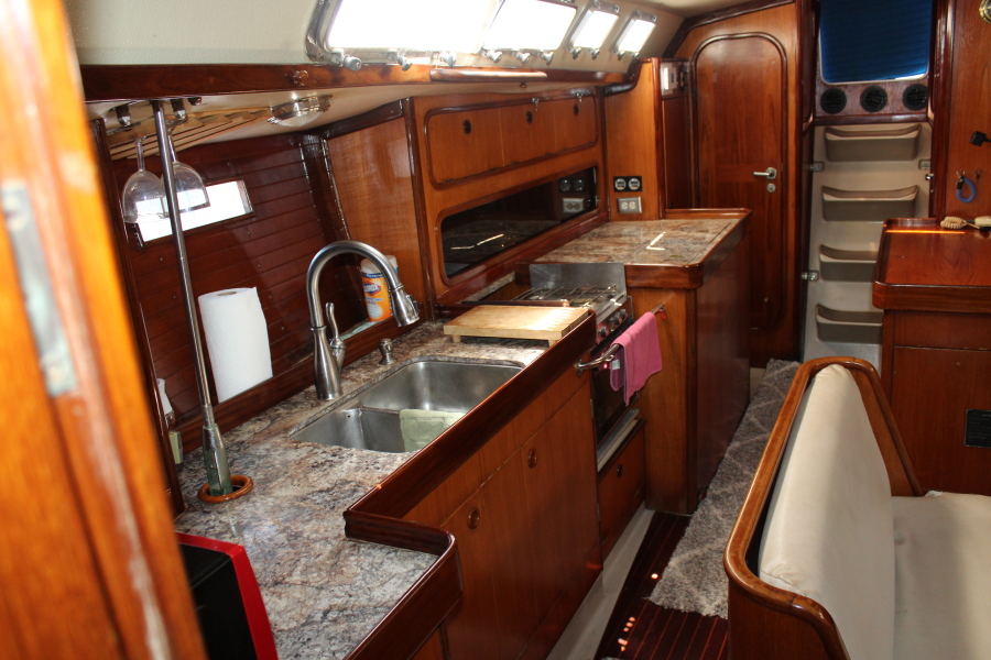 1988 Moorings Moorings 432