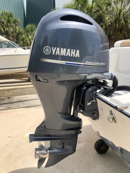 2015 Edgewater 208 CC