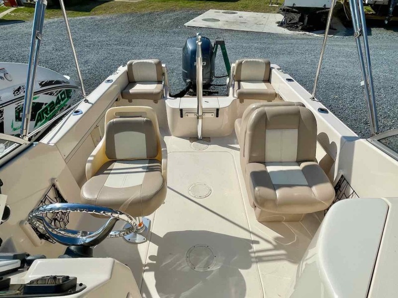 2013 Grady-White 205 Freedom
