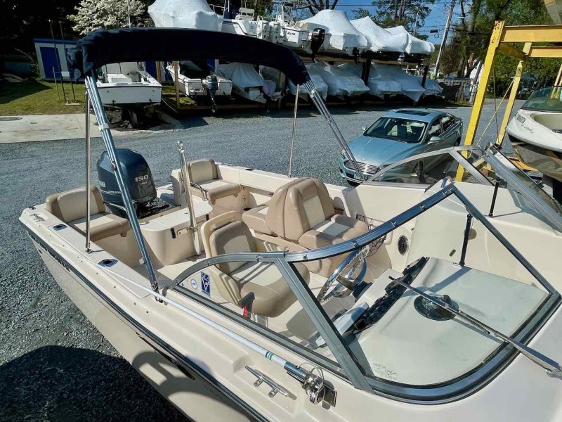 2013 Grady-White 205 Freedom