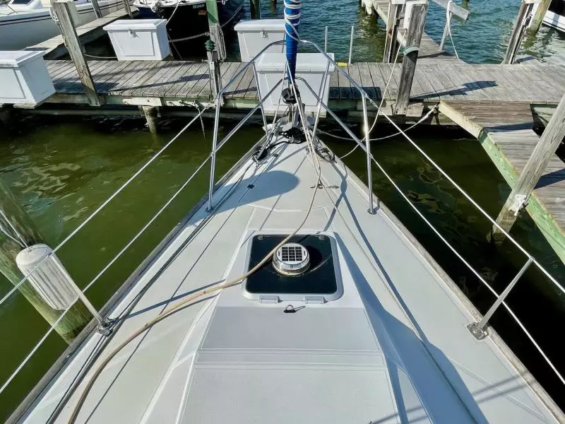 Raven 33ft CAL Yacht For Sale