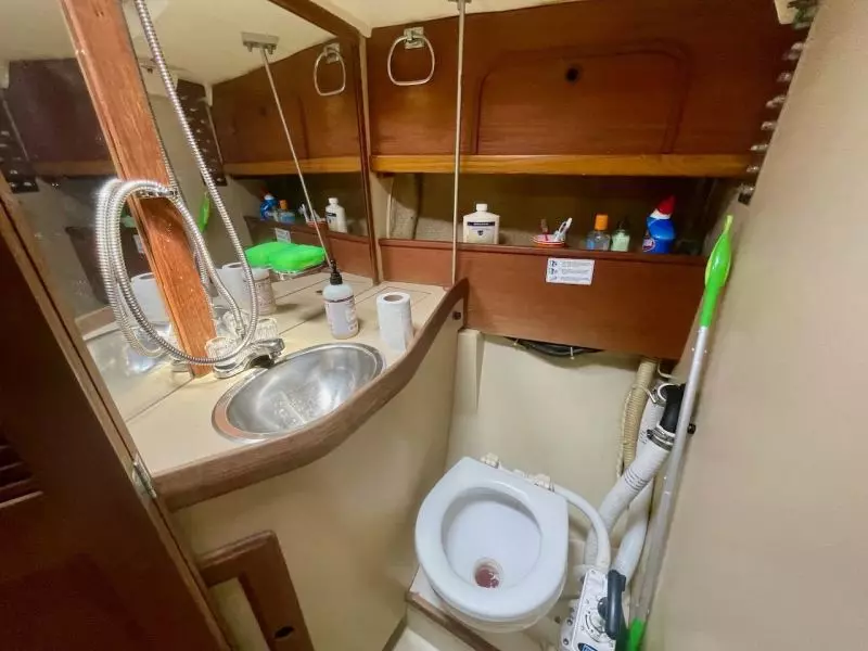 Raven 33ft CAL Yacht For Sale