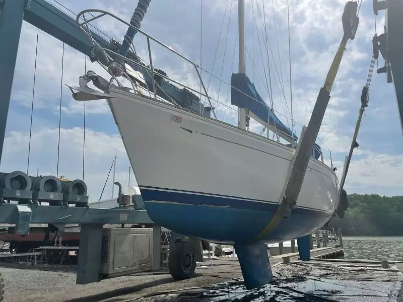 Raven 33ft CAL Yacht For Sale