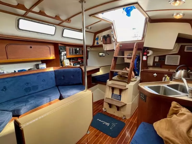 Raven 33ft CAL Yacht For Sale