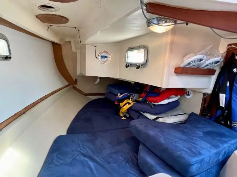 Raven 33ft CAL Yacht For Sale