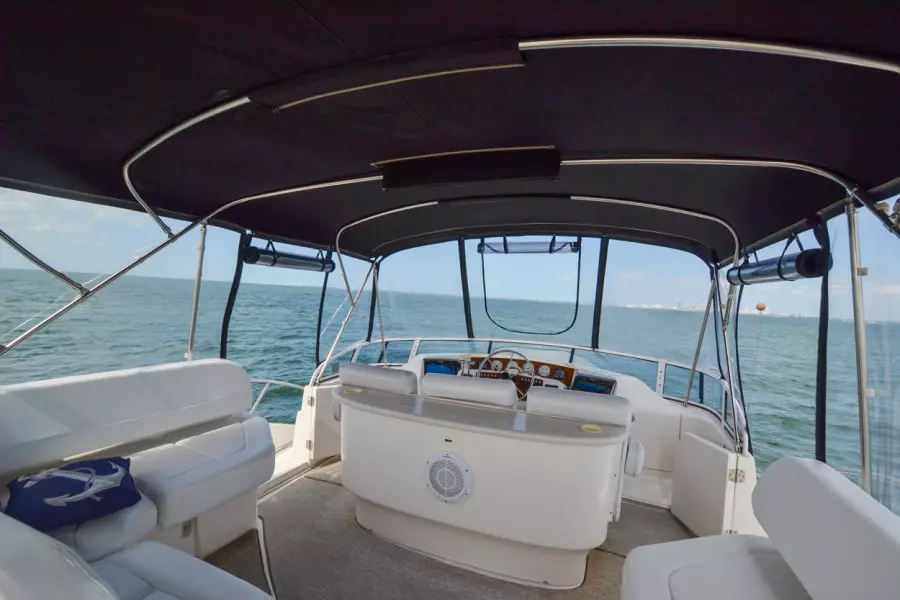 2004 Silverton 43 Motor Yachts