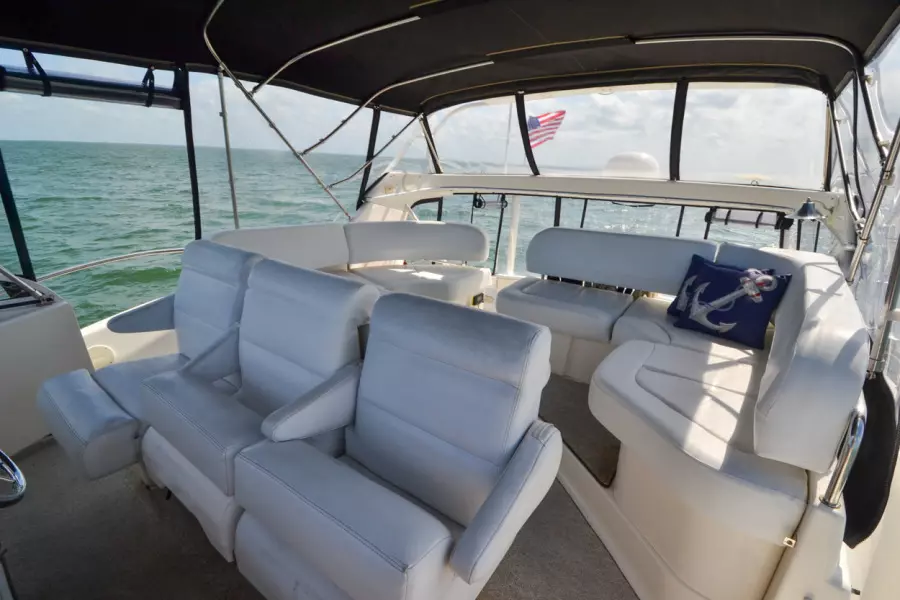 2004 Silverton 43 Motor Yachts