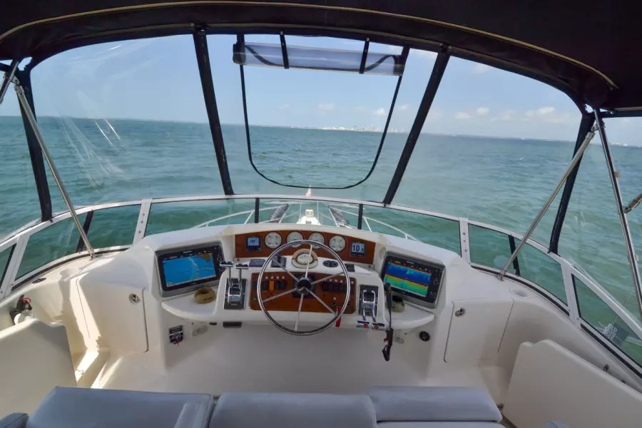 2004 Silverton 43 Motor Yachts