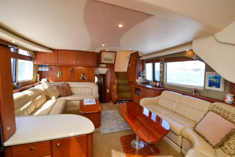 2004 Silverton 43 Motor Yachts