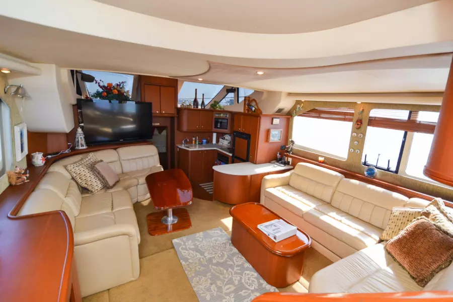 2004 Silverton 43 Motor Yachts