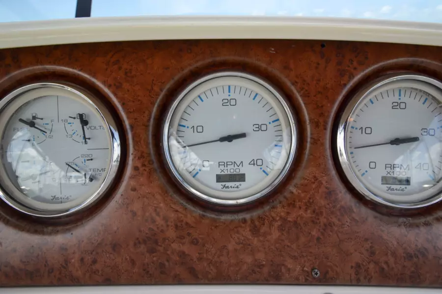 2004 Silverton 43 Motor Yachts