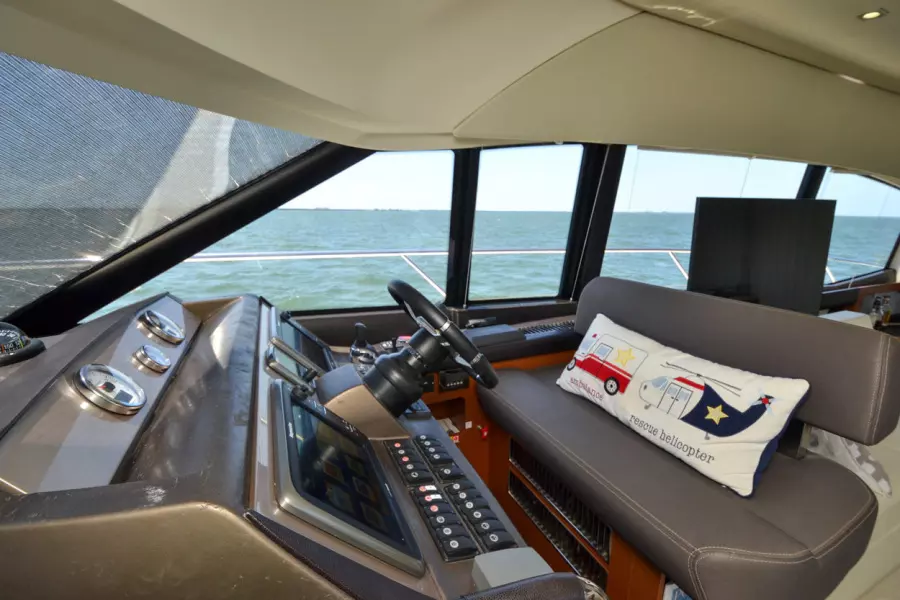 2014 Prestige 500 Fly