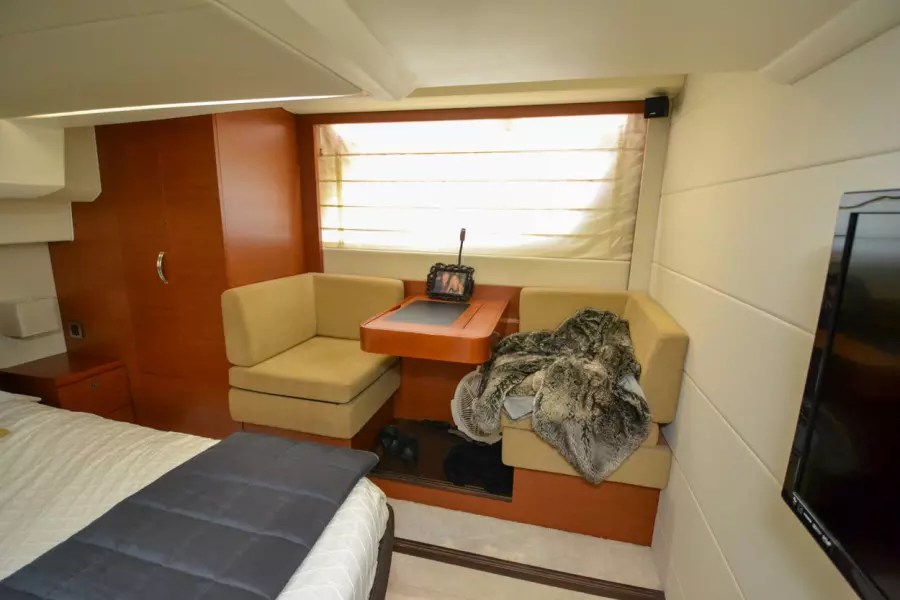 2014 Prestige 500 Fly