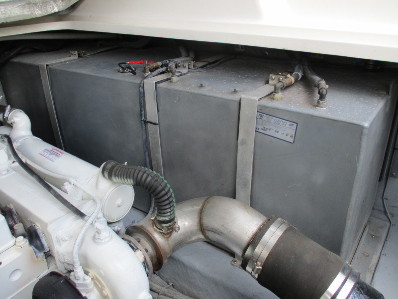 2002 Sea Ray Express Cruiser 410