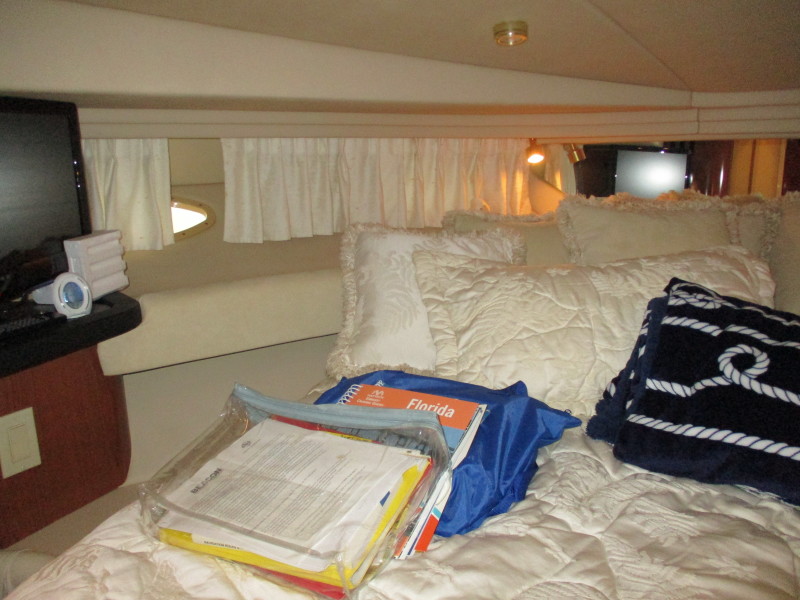 2002 Sea Ray Express Cruiser 410