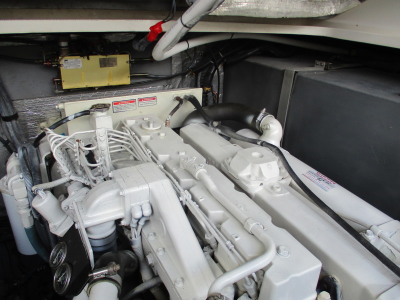 2002 Sea Ray Express Cruiser 410