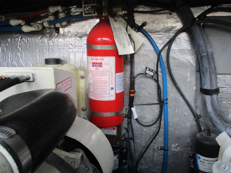 2002 Sea Ray Express Cruiser 410