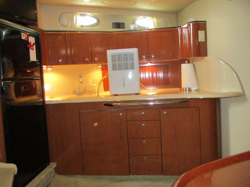 2002 Sea Ray Express Cruiser 410