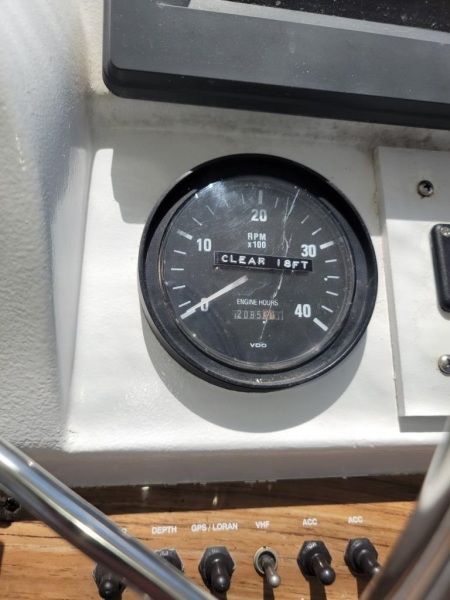 2000 Mainship 390