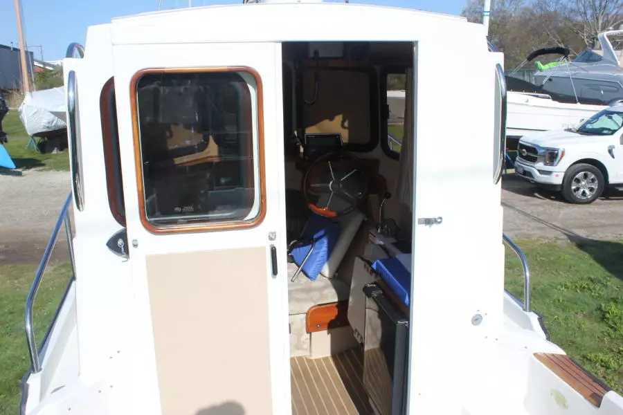 2016 Ranger Tugs R-21EC