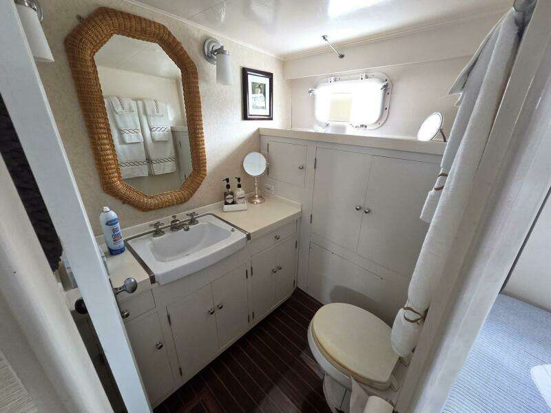 Windrush 55ft Trumpy Yacht For Sale