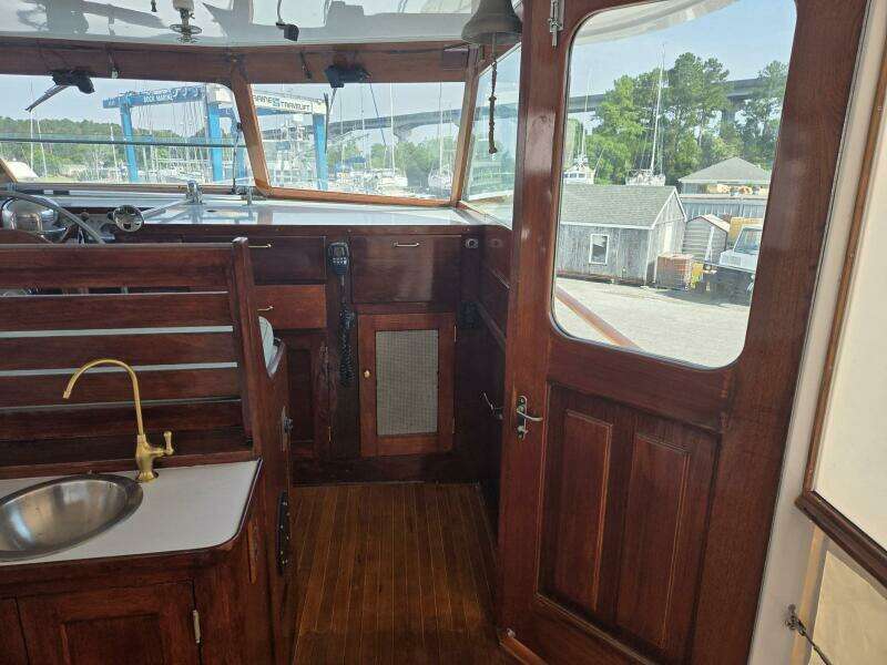 Windrush 55ft Trumpy Yacht For Sale