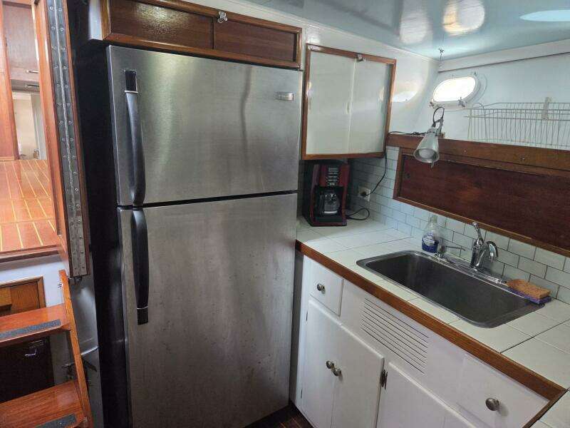 Windrush 55ft Trumpy Yacht For Sale