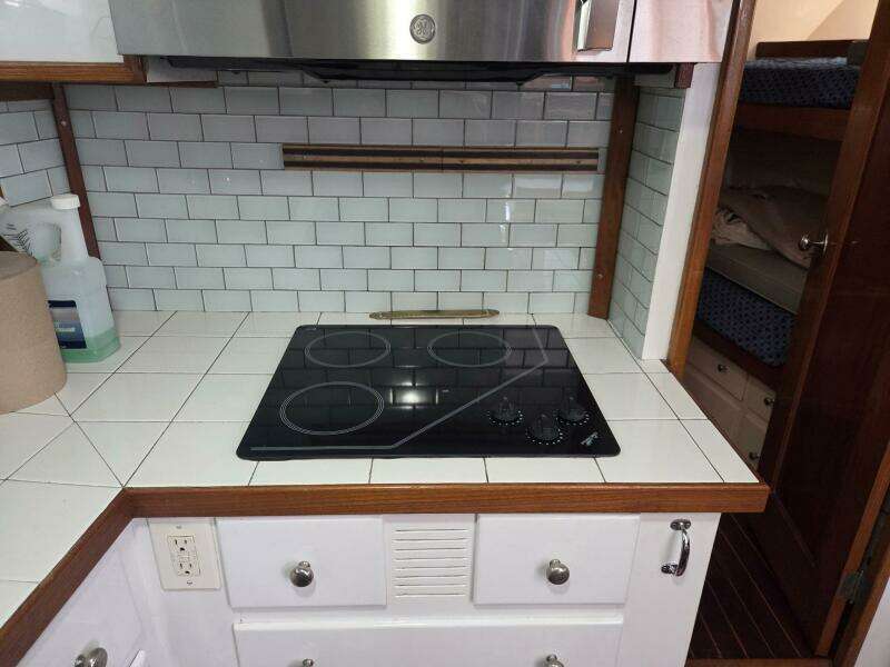 Windrush 55ft Trumpy Yacht For Sale